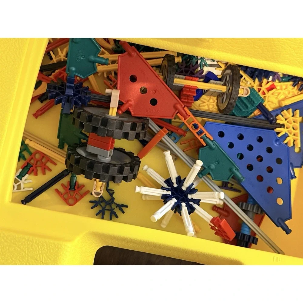Vintage K'NEX Yellow Box Hard Carrying Case With A Bunch Of K'NEX Pieces 1992